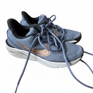 Nike Youth Size 4Y Blue Sneakers Fits Women’s 5.5 Metallic Rose Gold Gym Outdoor